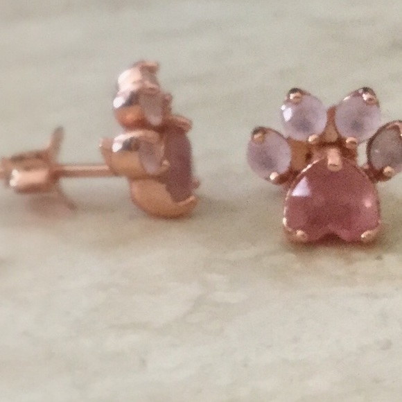 100% Rose quartz paw print earrings. - Picture 3 of 5